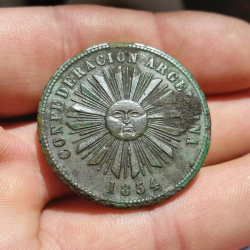 Moneda de la Confederación Argentina de 1854, encontrada por Ariel A.