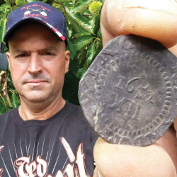 1652 Pine Tree shilling, found by Michael S.