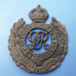Insignia de gorra del Ejército de la Primera Guerra Mundial, descubierta por Rob J.