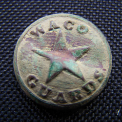 Bouton local de l’époque de la guerre de Sécession au Texas de la société Waco Guards, trouvé en Illinois par Todd G.
